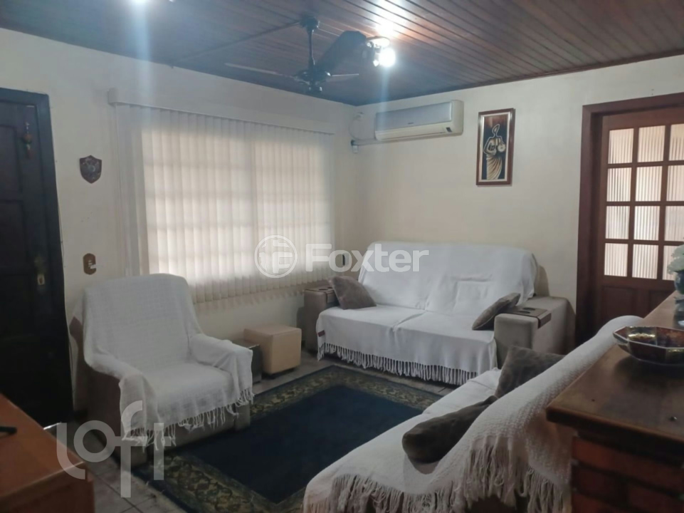 Casa à venda com 3 quartos, 180m² - Foto 1