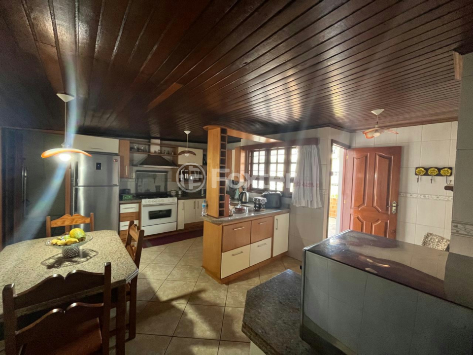 Casa à venda com 3 quartos, 197m² - Foto 13