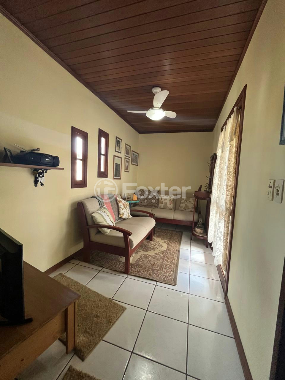 Casa à venda com 3 quartos, 197m² - Foto 2