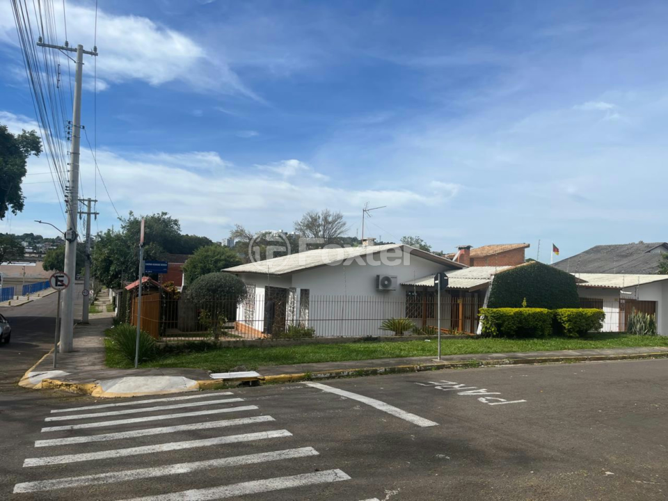 Casa à venda com 3 quartos, 197m² - Foto 28