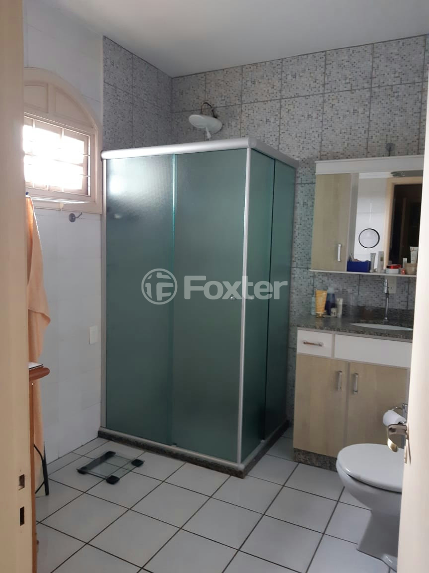 Casa à venda com 4 quartos, 250m² - Foto 13