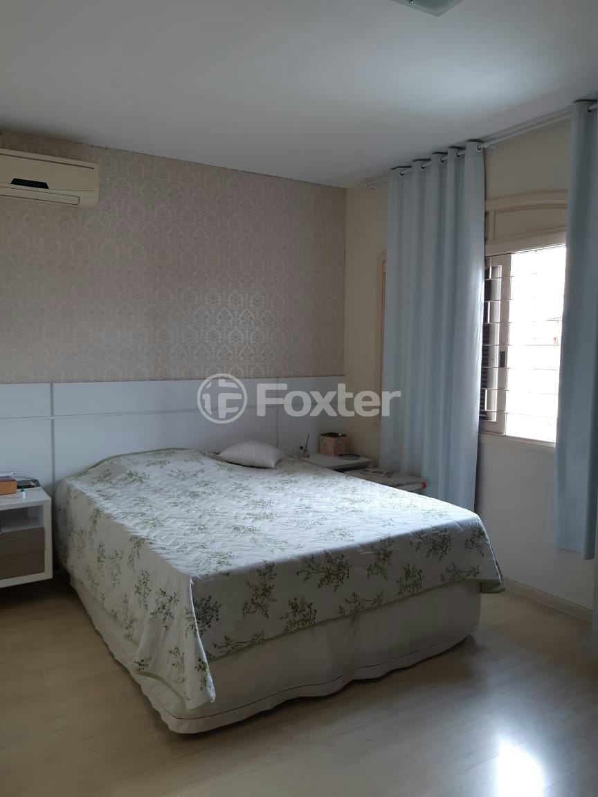Casa à venda com 4 quartos, 250m² - Foto 6