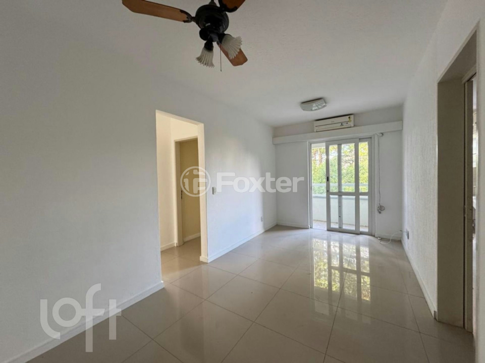 Apartamento à venda com 3 quartos, 69m² - Foto 2