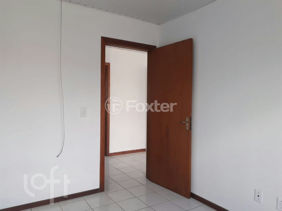 Casa à venda com 2 quartos, 75m² - Foto 3