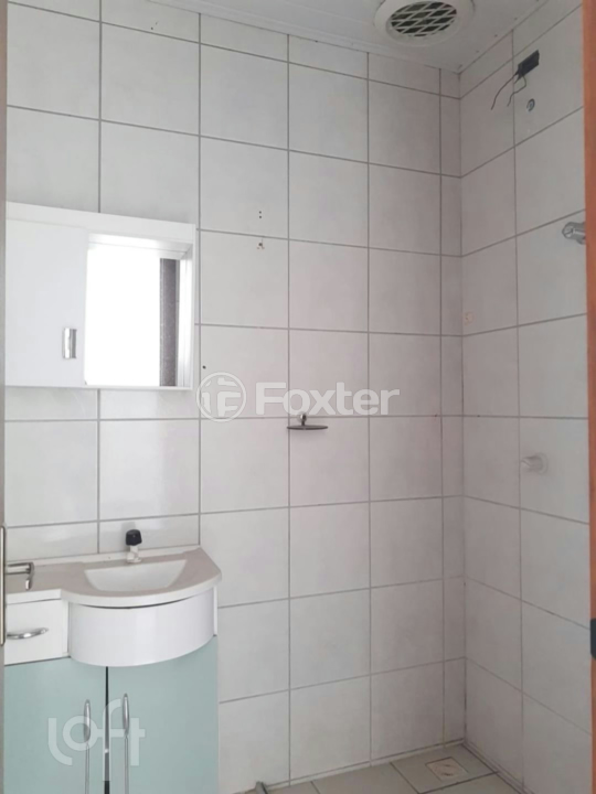 Casa à venda com 2 quartos, 75m² - Foto 4