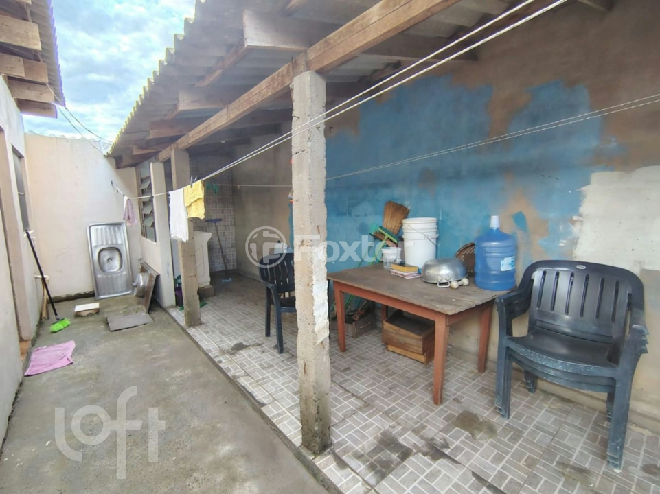 Casa à venda com 2 quartos, 70m² - Foto 11