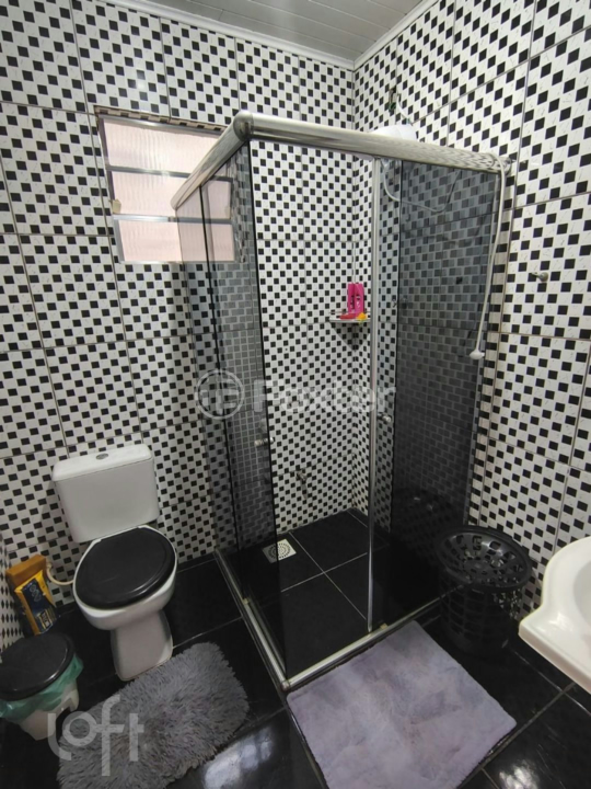 Casa à venda com 2 quartos, 70m² - Foto 9