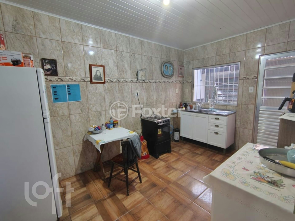 Casa à venda com 2 quartos, 70m² - Foto 5
