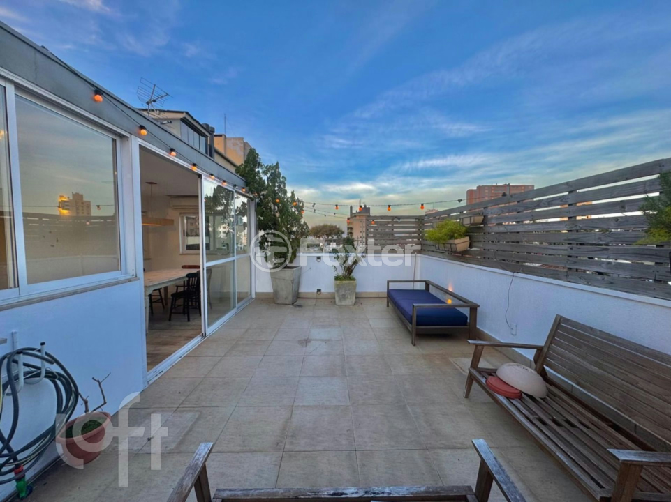 Cobertura à venda com 3 quartos, 228m² - Foto 2