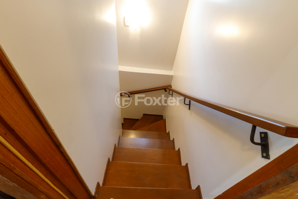 Casa de Condomínio à venda com 4 quartos, 166m² - Foto 9