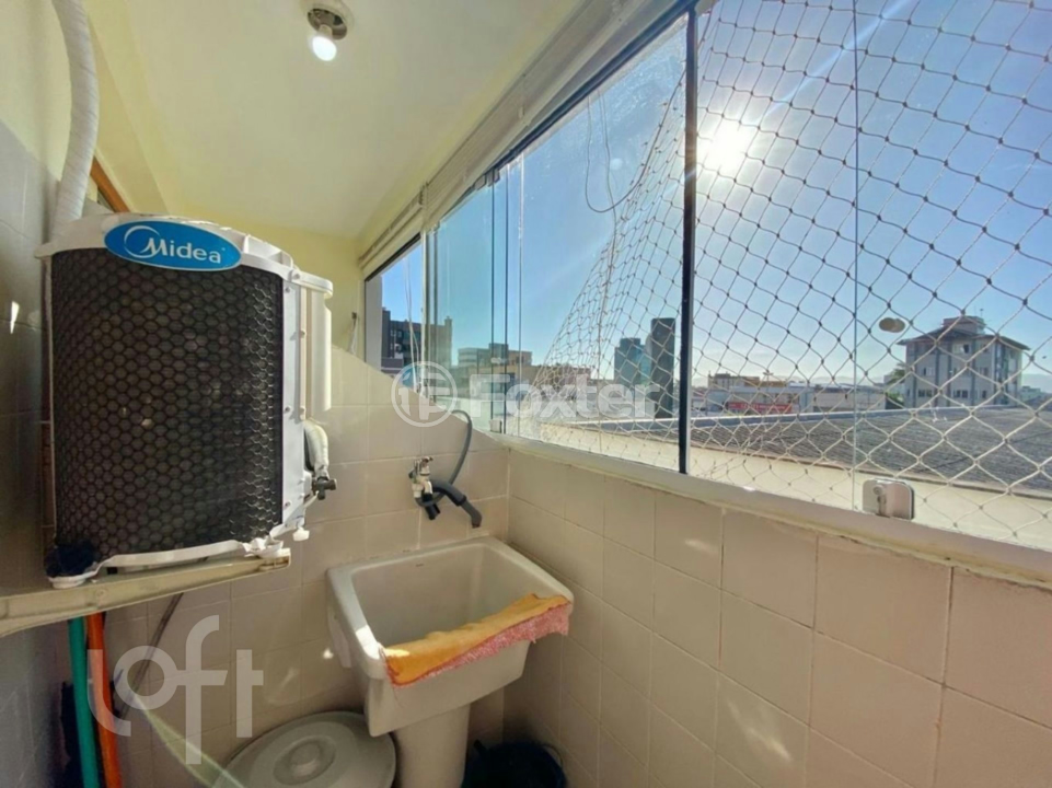 Apartamento à venda com 2 quartos, 67m² - Foto 27