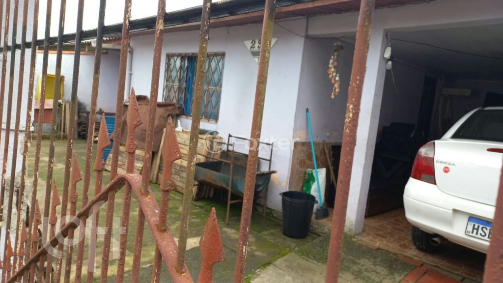 Casa à venda com 6 quartos, 396m² - Foto 2