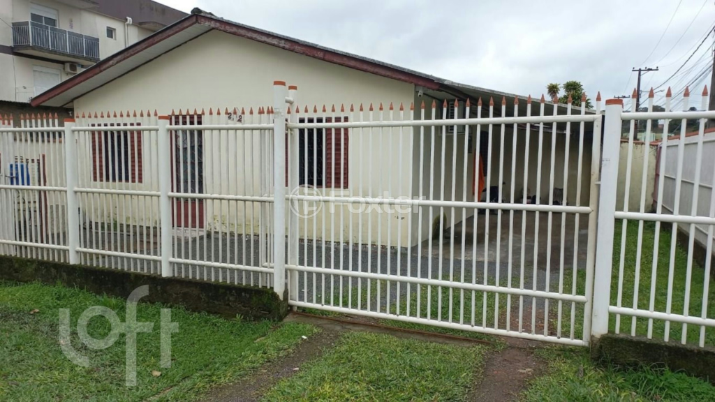 Casa à venda com 6 quartos, 396m² - Foto 7