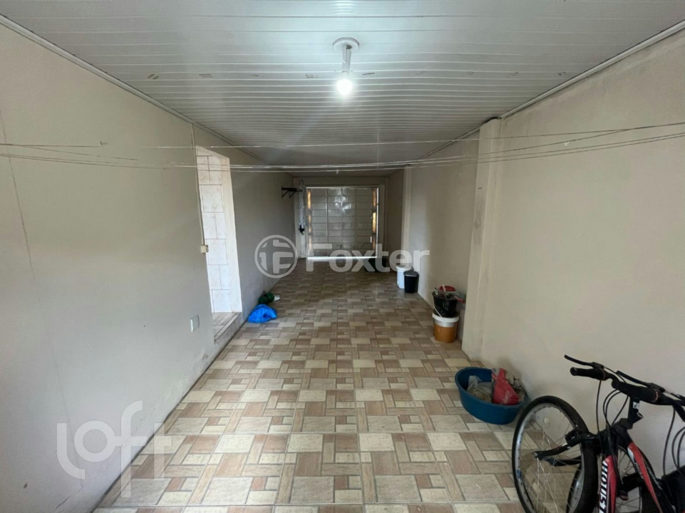 Casa à venda com 3 quartos, 80m² - Foto 14