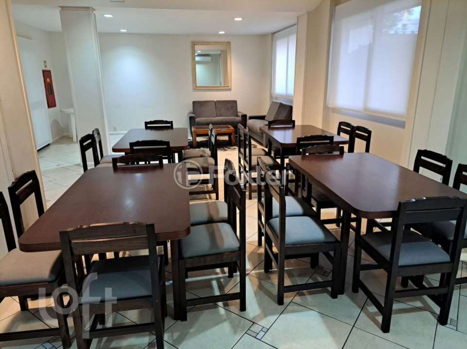 Apartamento à venda com 2 quartos, 77m² - Foto 33