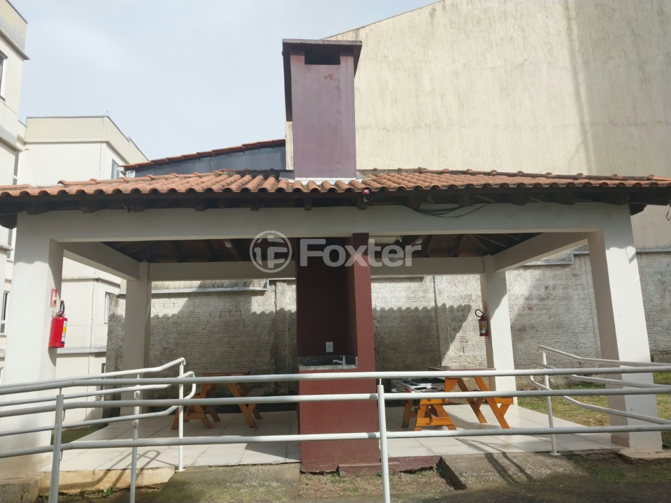 Apartamento à venda com 2 quartos, 42m² - Foto 9