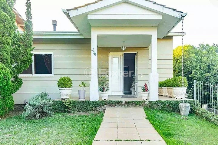Casa de Condomínio à venda com 3 quartos, 263m² - Foto 2