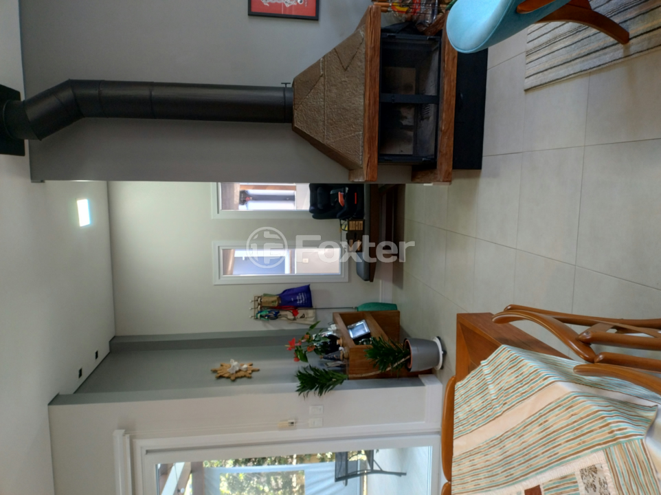 Casa de Condomínio à venda com 3 quartos, 211m² - Foto 4