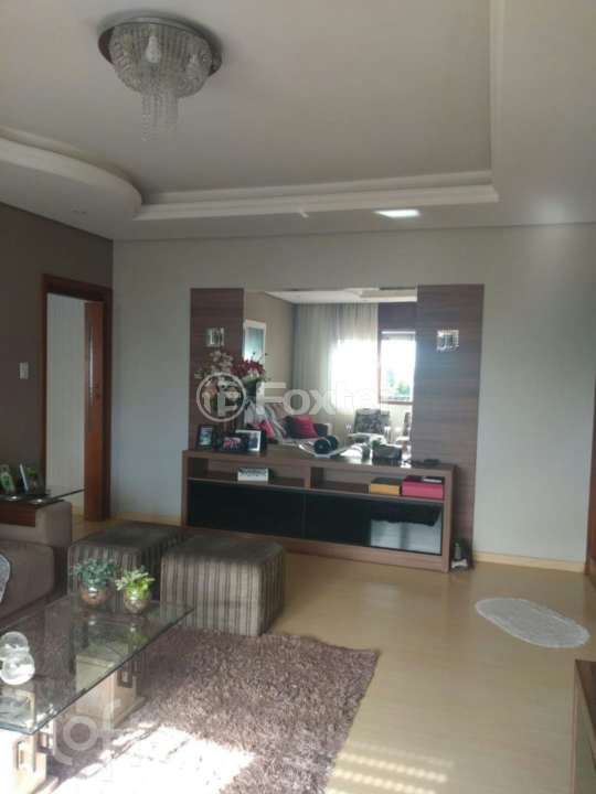 Apartamento à venda com 3 quartos, 102m² - Foto 1