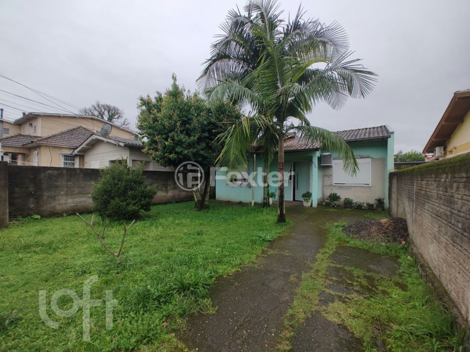 Casa à venda com 3 quartos, 76m² - Foto 2