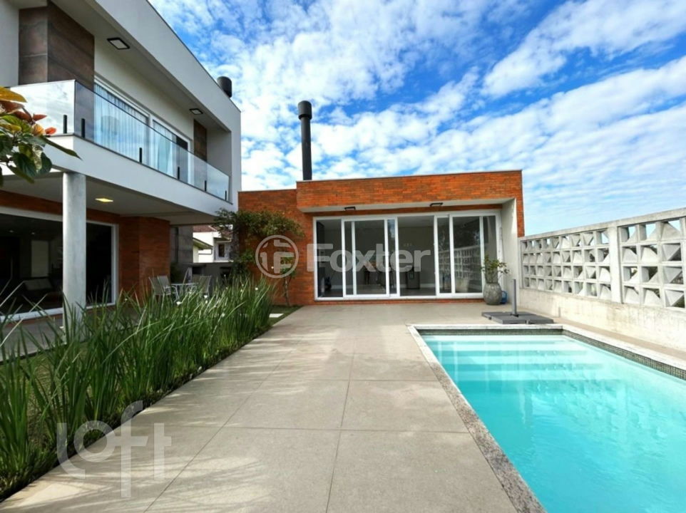 Casa à venda com 3 quartos, 274m² - Foto 7