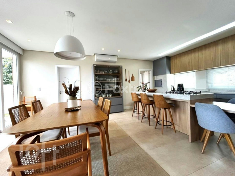 Casa à venda com 3 quartos, 274m² - Foto 10