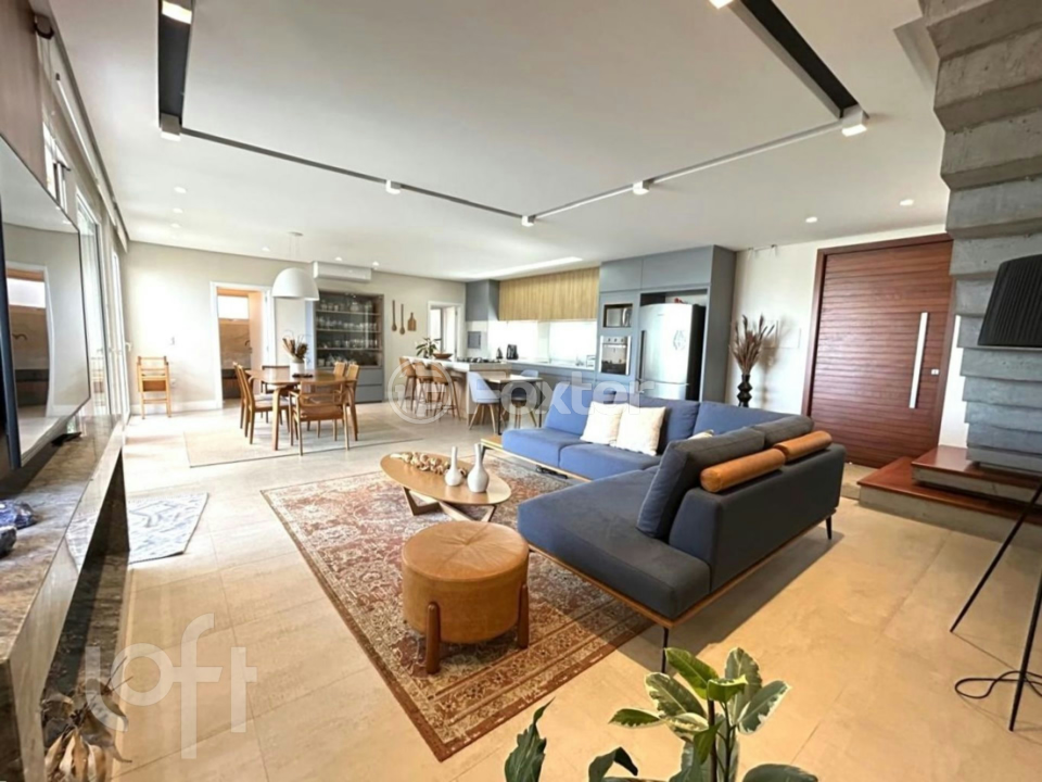 Casa à venda com 3 quartos, 274m² - Foto 1