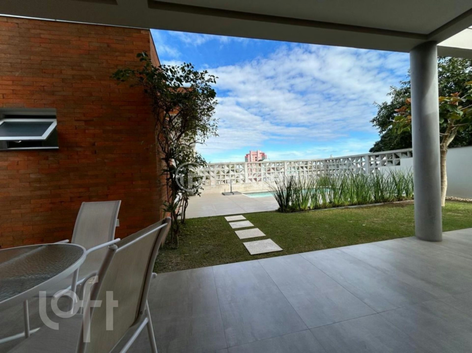 Casa à venda com 3 quartos, 274m² - Foto 41