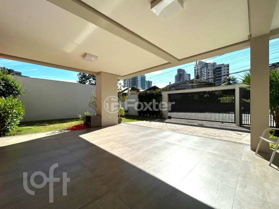 Casa à venda com 3 quartos, 274m² - Foto 11