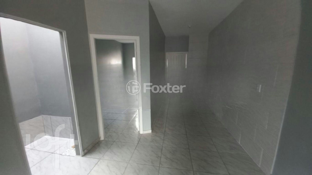 Casa à venda com 2 quartos, 60m² - Foto 2