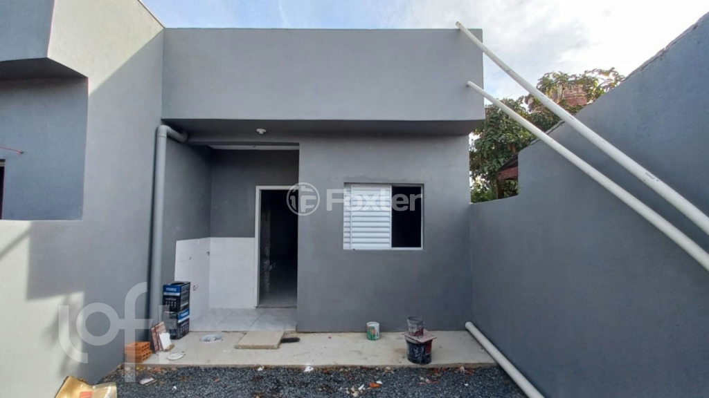 Casa à venda com 2 quartos, 60m² - Foto 4