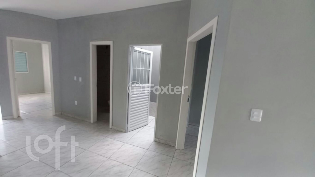 Casa à venda com 2 quartos, 60m² - Foto 27