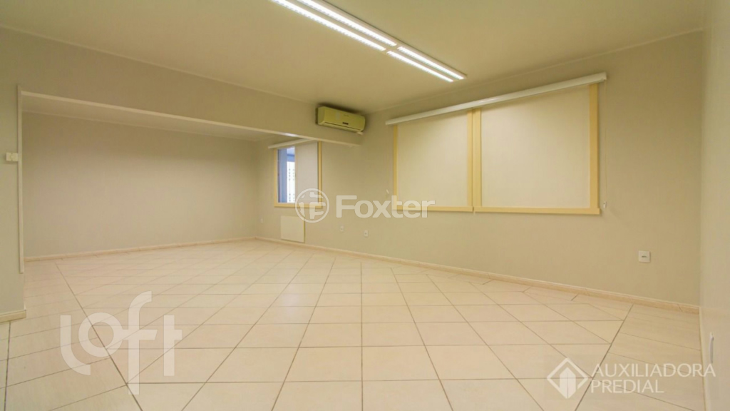 Apartamento à venda com 3 quartos, 160m² - Foto 1