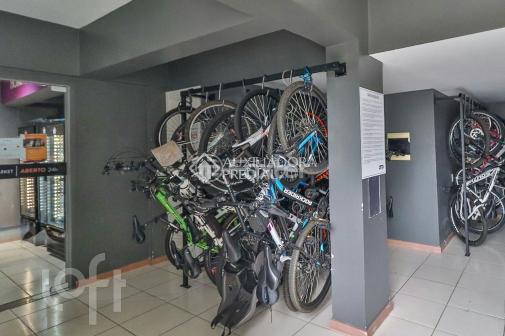 Apartamento à venda com 3 quartos, 50m² - Foto 15