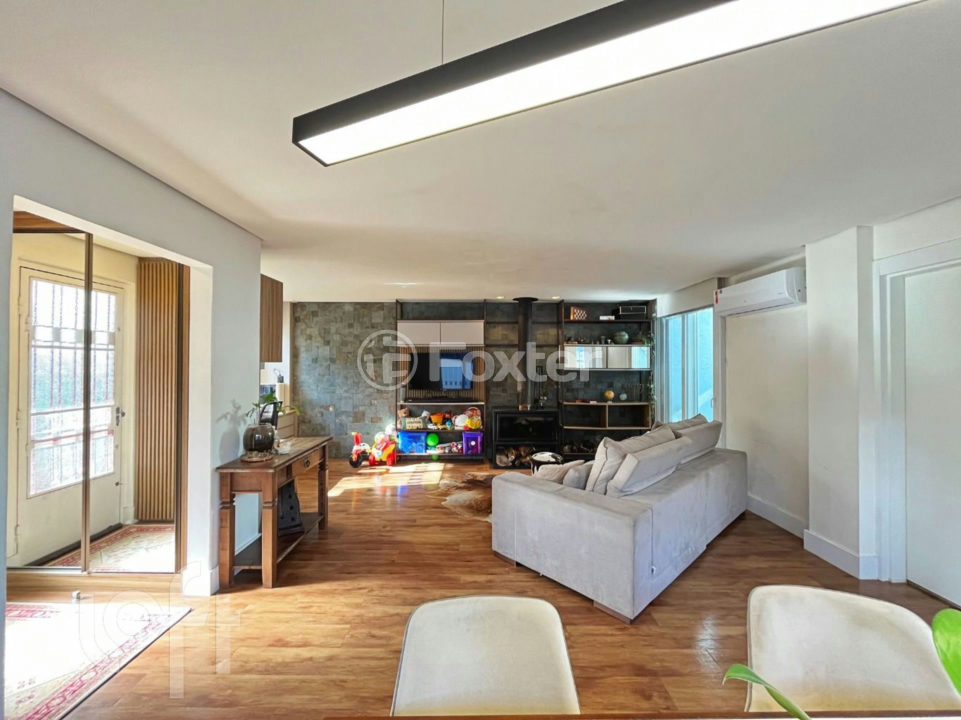 Casa à venda com 3 quartos, 170m² - Foto 8