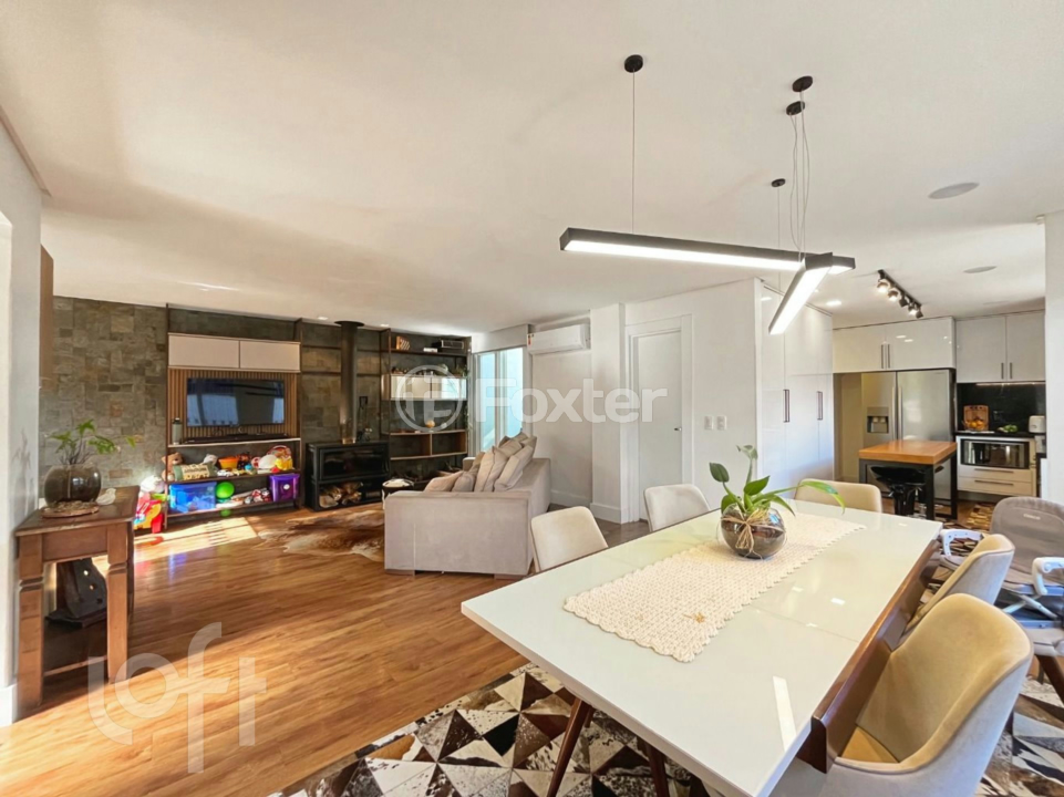 Casa à venda com 3 quartos, 170m² - Foto 4