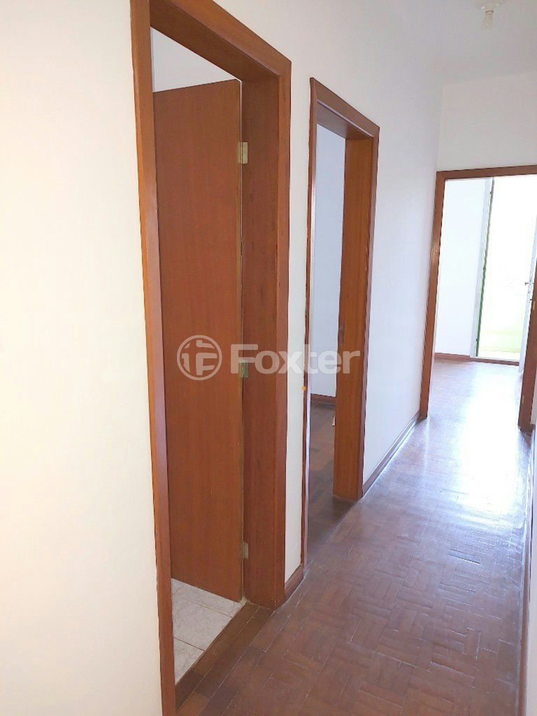 Apartamento à venda com 2 quartos, 74m² - Foto 2