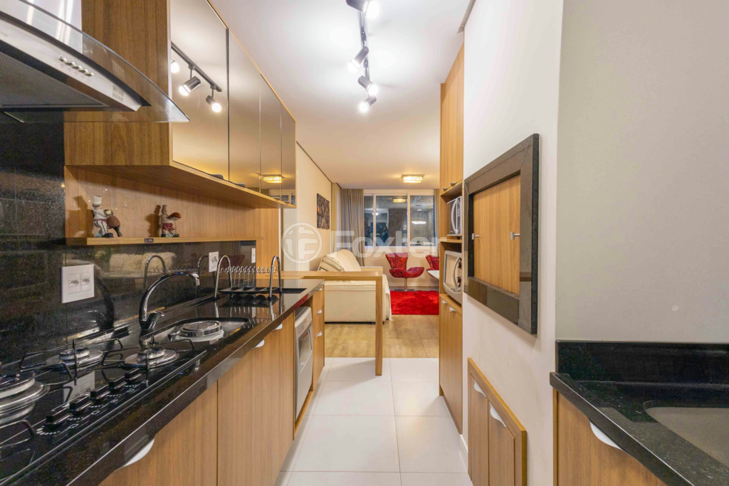 Apartamento à venda com 2 quartos, 69m² - Foto 5