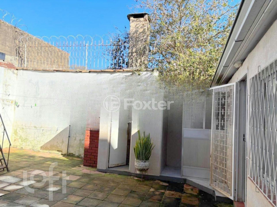 Casa à venda com 3 quartos, 100m² - Foto 28