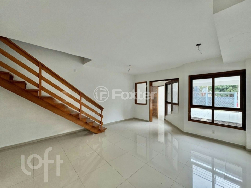 Casa à venda com 3 quartos, 150m² - Foto 2