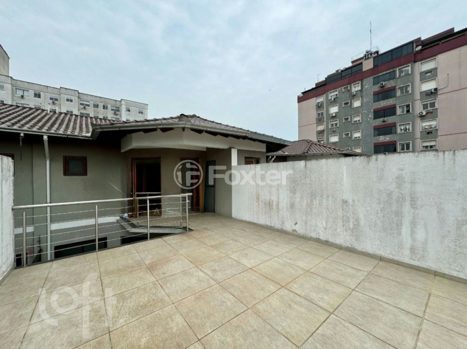 Casa à venda com 3 quartos, 150m² - Foto 4