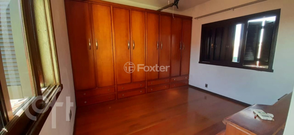 Casa à venda com 3 quartos, 200m² - Foto 7