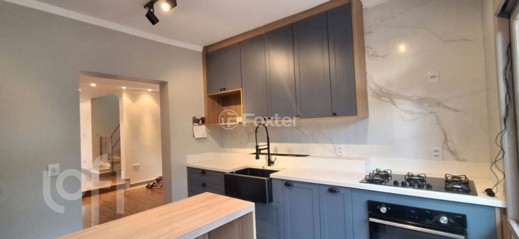 Casa à venda com 3 quartos, 199m² - Foto 11