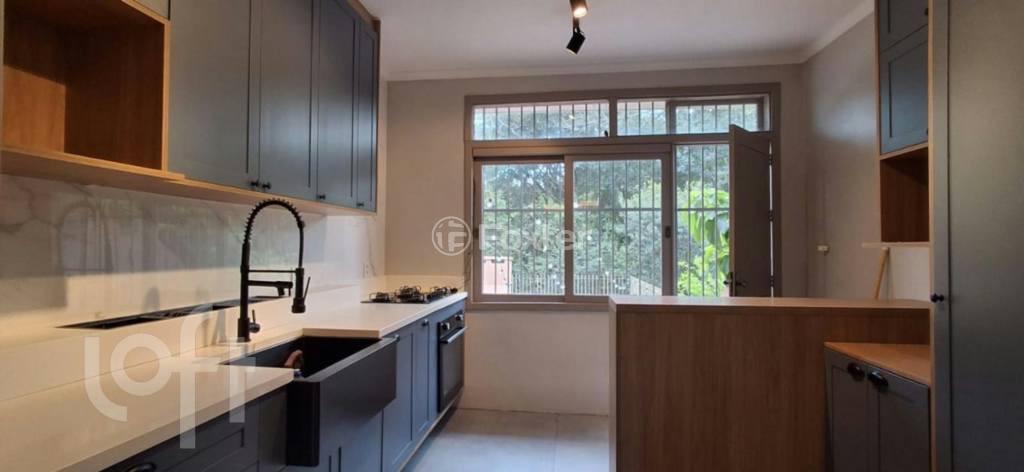 Casa à venda com 3 quartos, 199m² - Foto 3