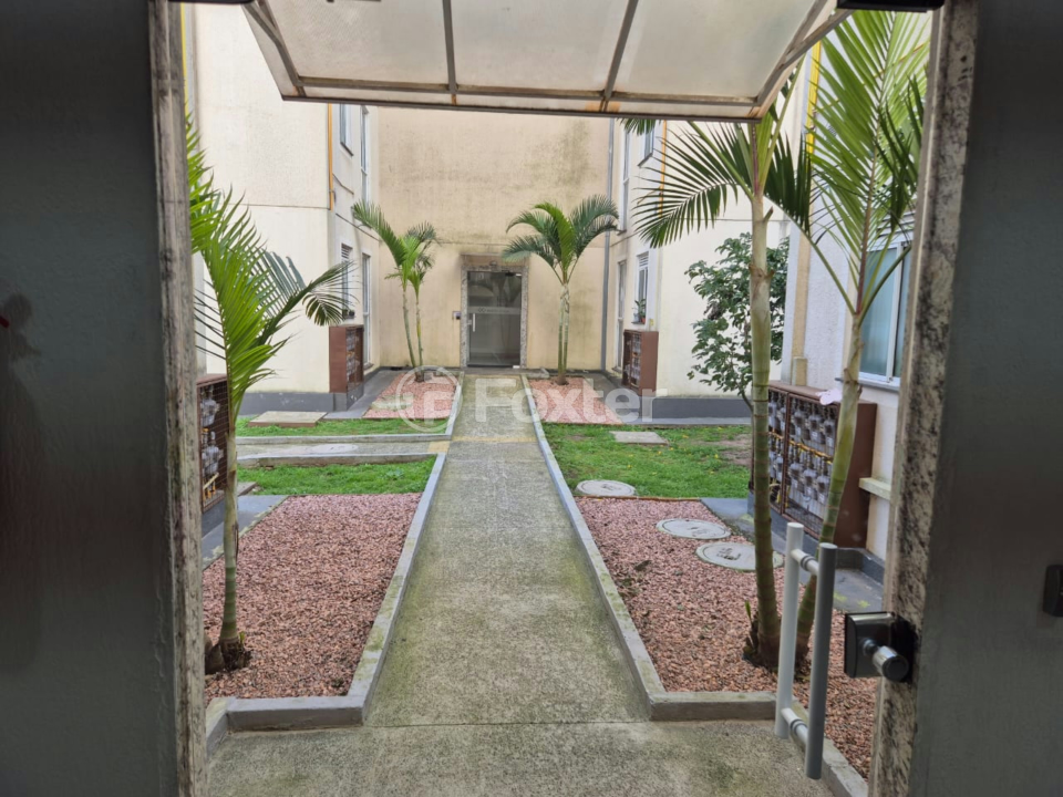 Apartamento à venda com 2 quartos, 40m² - Foto 21