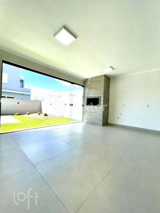 Casa à venda com 3 quartos, 180m² - Foto 2