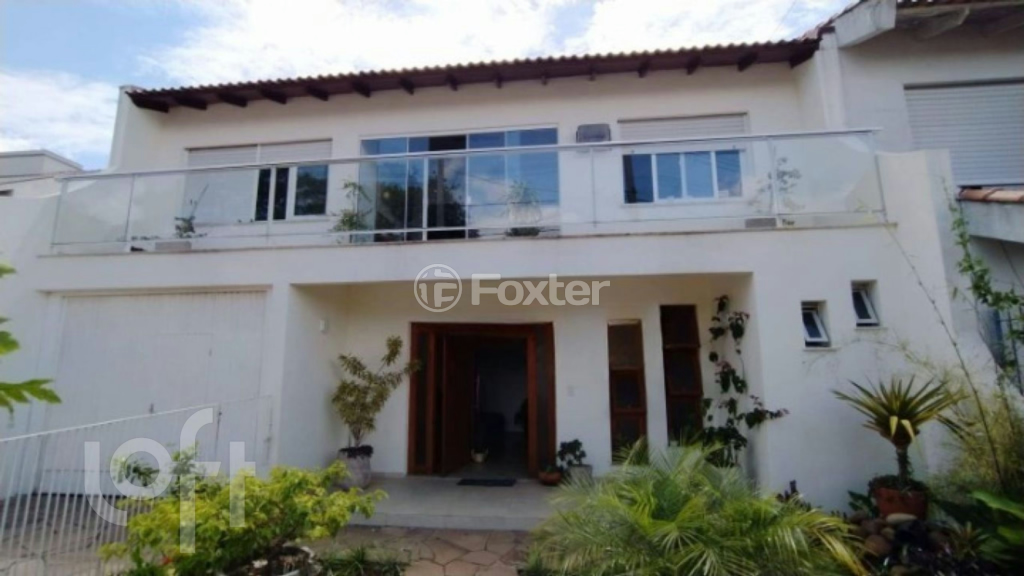 Casa à venda com 4 quartos, 250m² - Foto 2