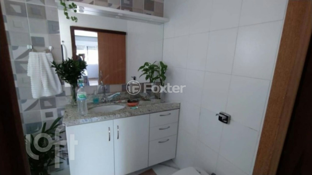 Casa à venda com 4 quartos, 250m² - Foto 11