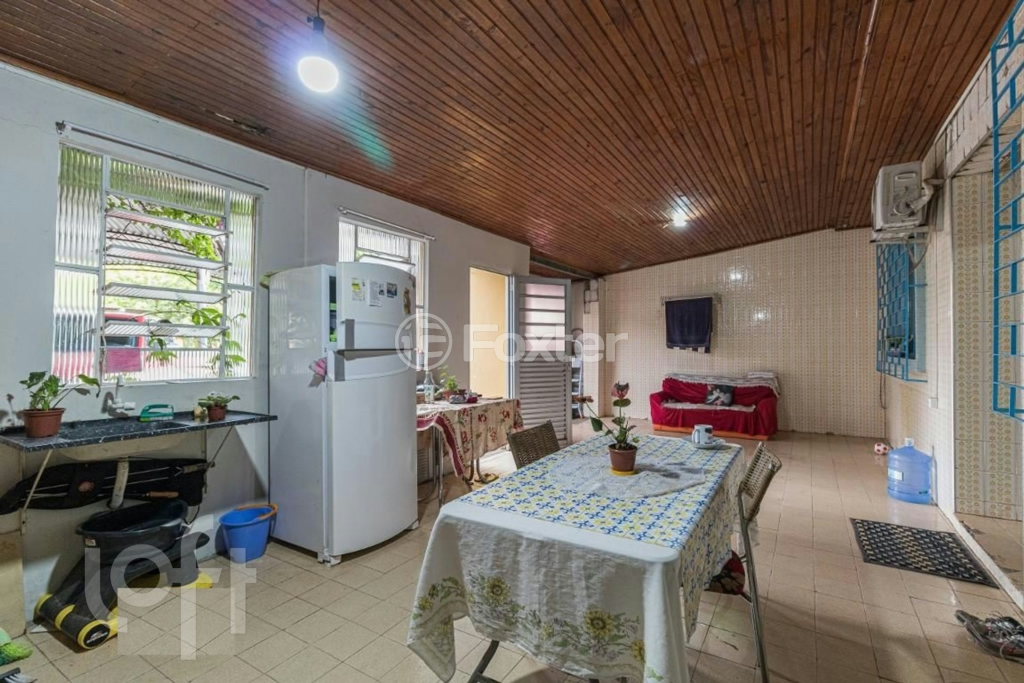 Casa à venda com 2 quartos, 108m² - Foto 9