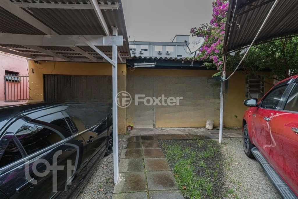 Casa à venda com 2 quartos, 108m² - Foto 2